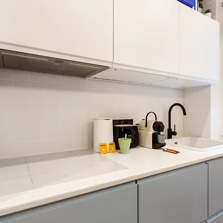 Magnificent - 3br-6p - Nation Apartment